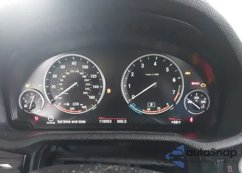 2016 BMW X3 xDrive28I z USA, uszkodzony, nr VIN 5UXWX9C55G0D91594